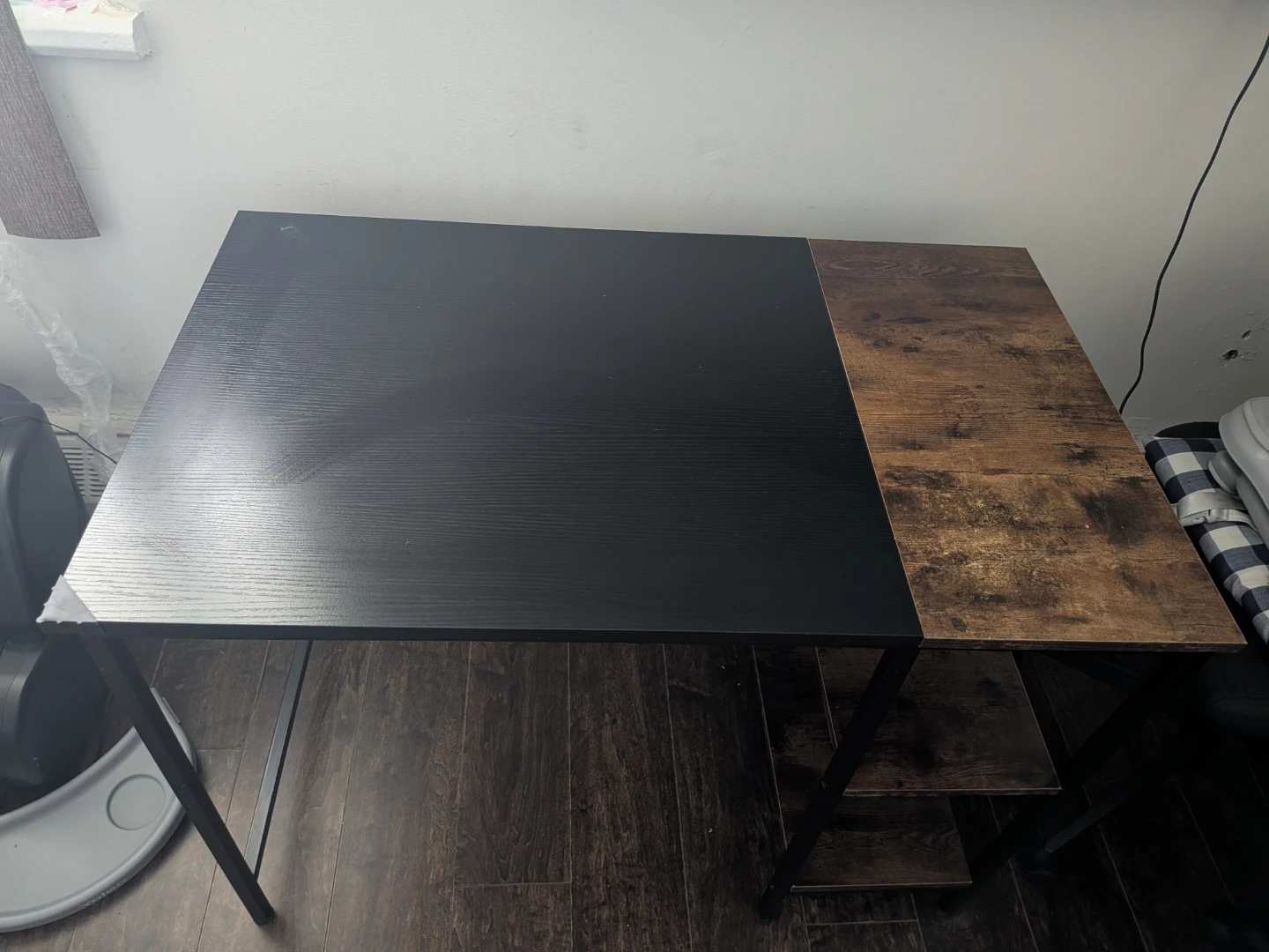 Two-Tone computer-office Desk with Shelves - photo 2