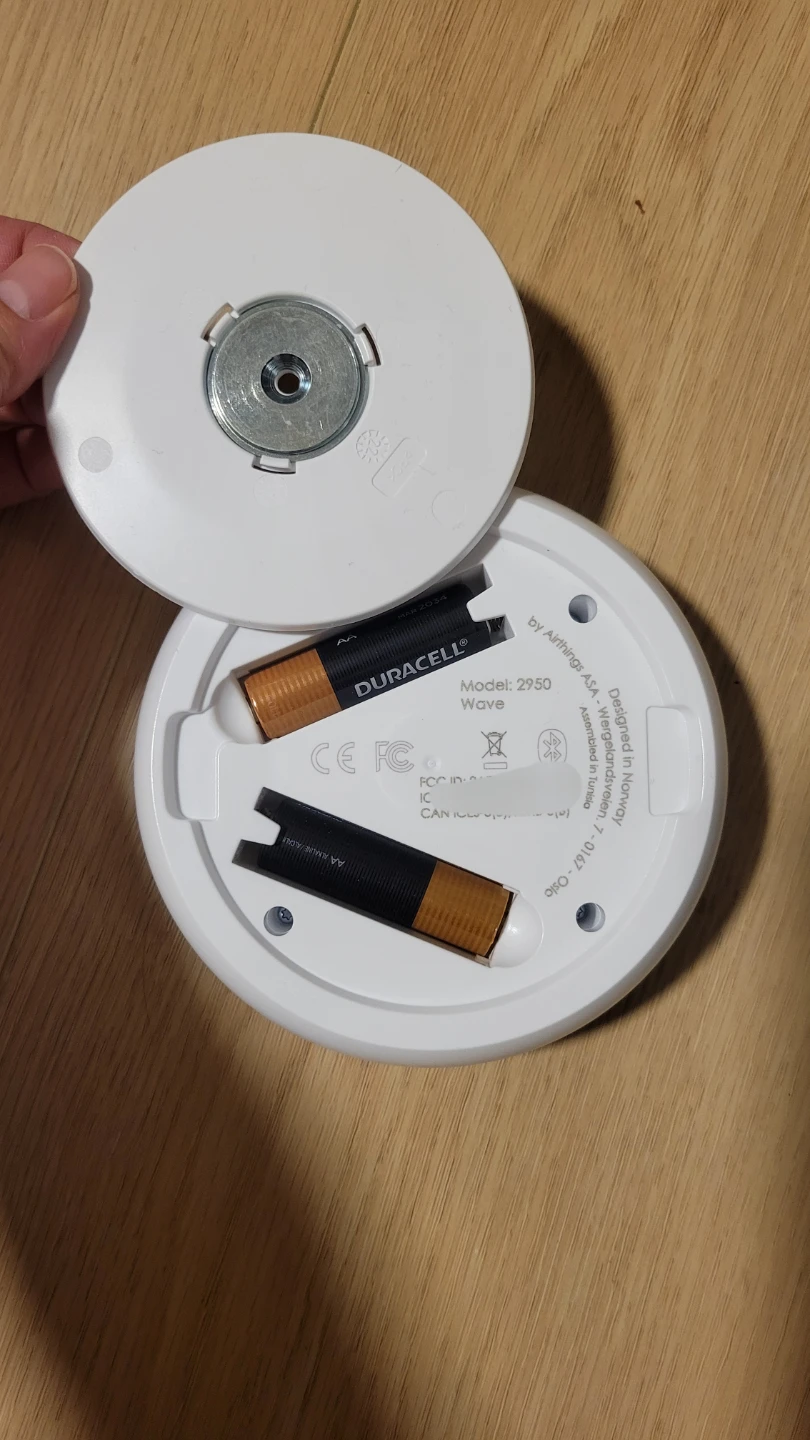 Airthings Wave Smart Radon Detector - photo 4