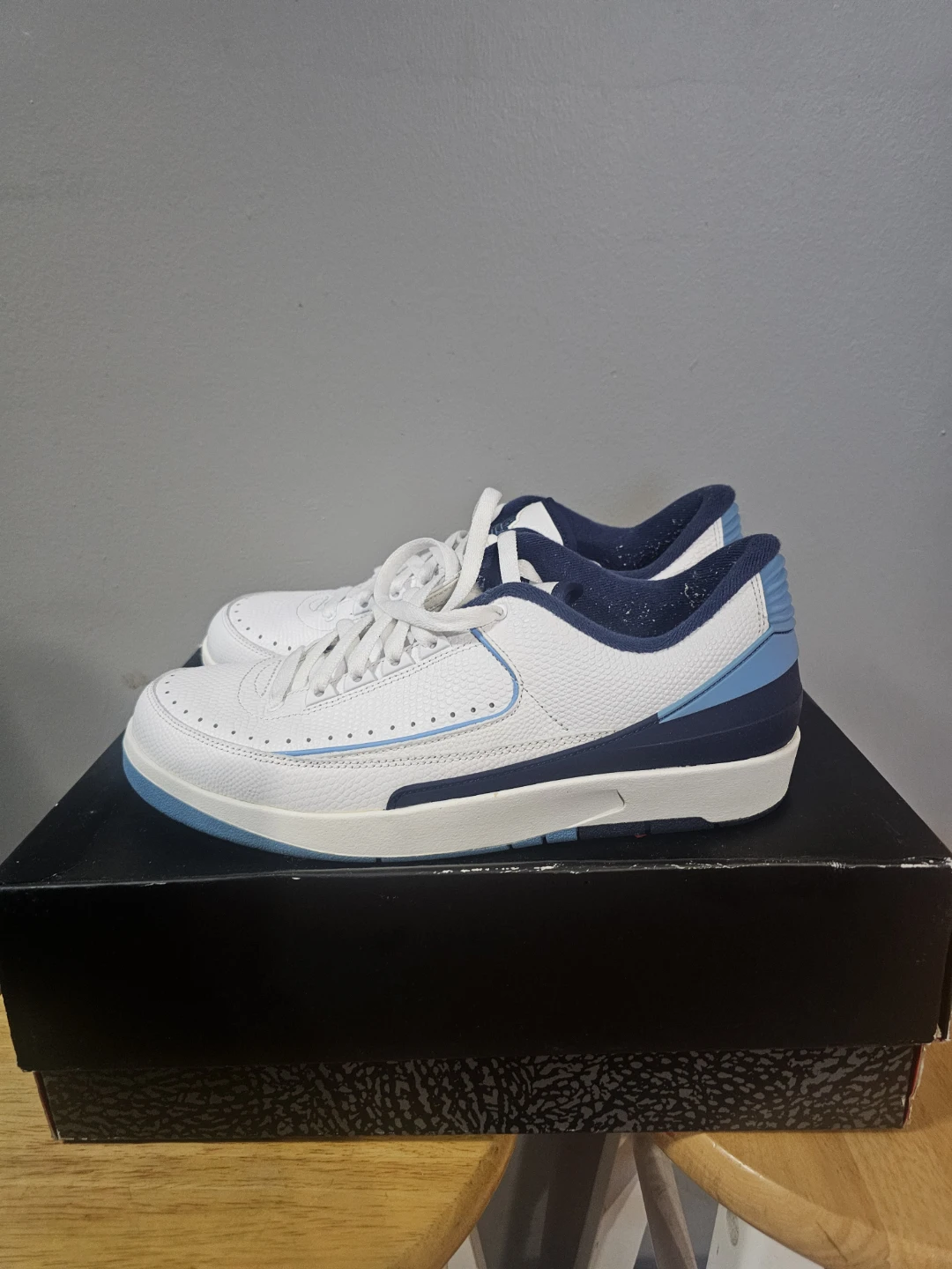 Air Jordan 2 Retro Low White/University Blue - photo 3