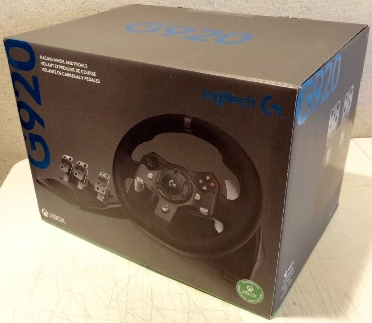 Logitech G920 Racing Wheel and Pedals