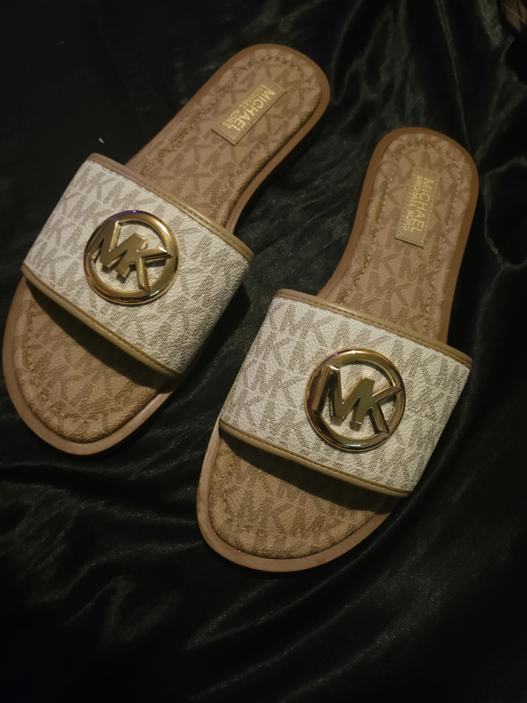 Michael Kors MK Logo Slides