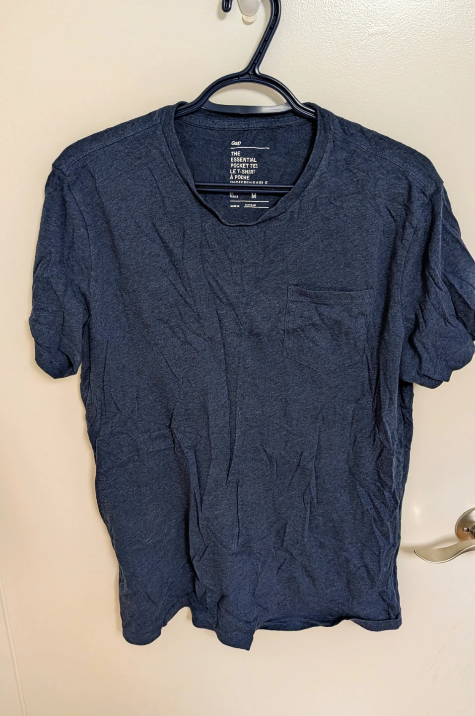 Gap Essential Pocket Tee - Men's Medium