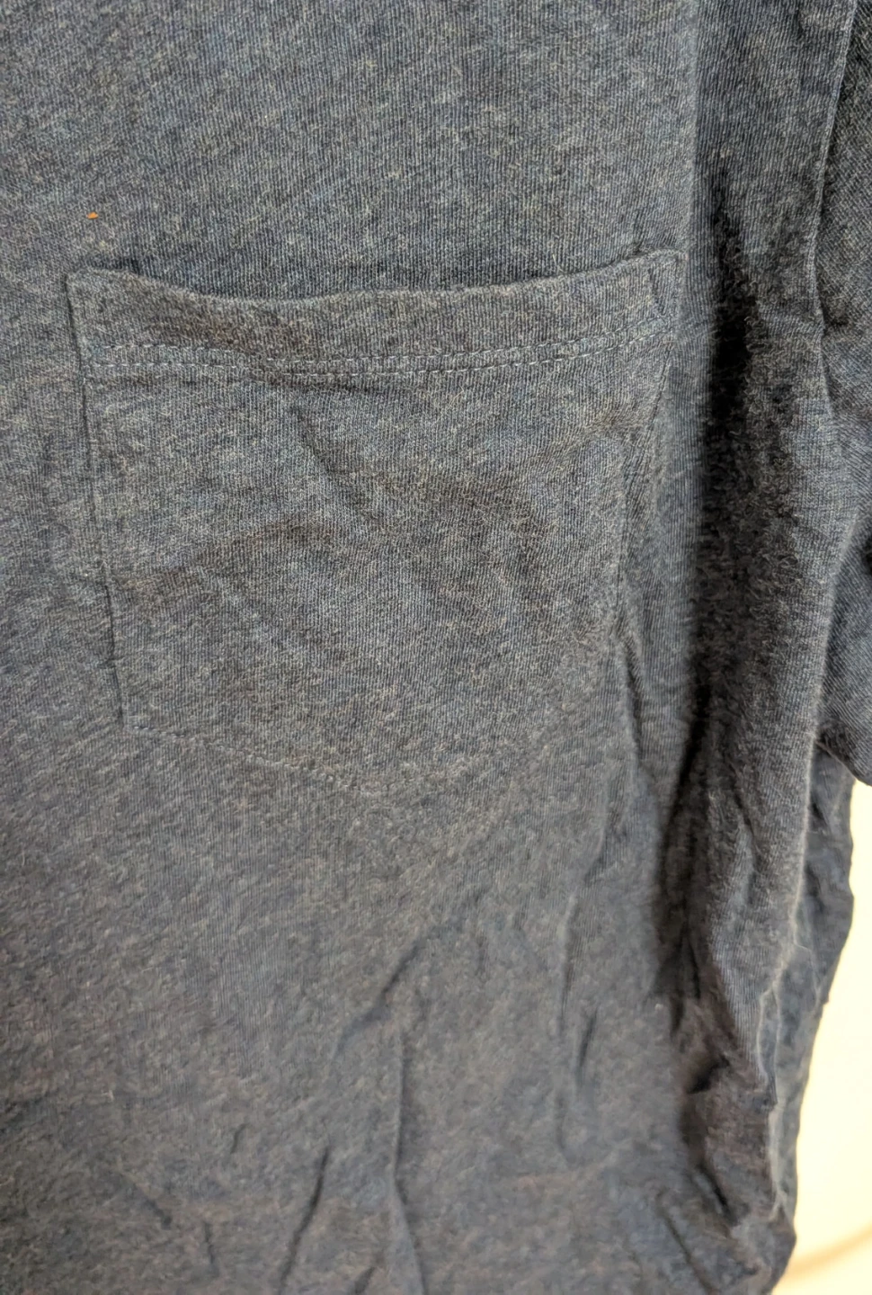 Gap Essential Pocket Tee - Men's Medium - photo 3