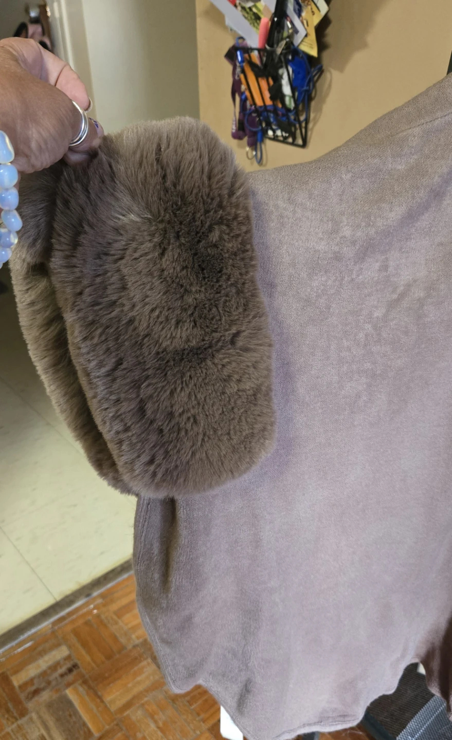 Brown Cape with Faux Fur Trim - photo 3
