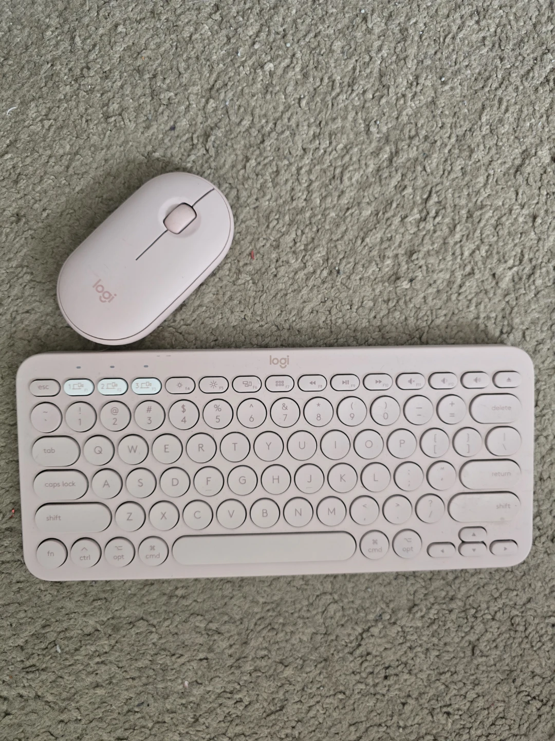Logitech Pink Wireless Keyboard and Mouse Combo