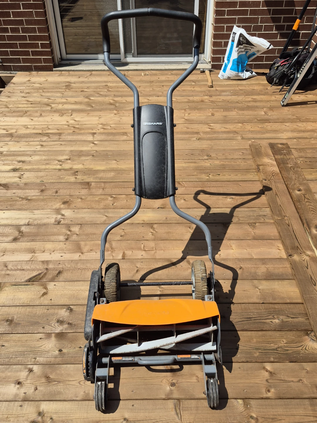 Fiskars StaySharp Max Reel Mower - used/excellent condition