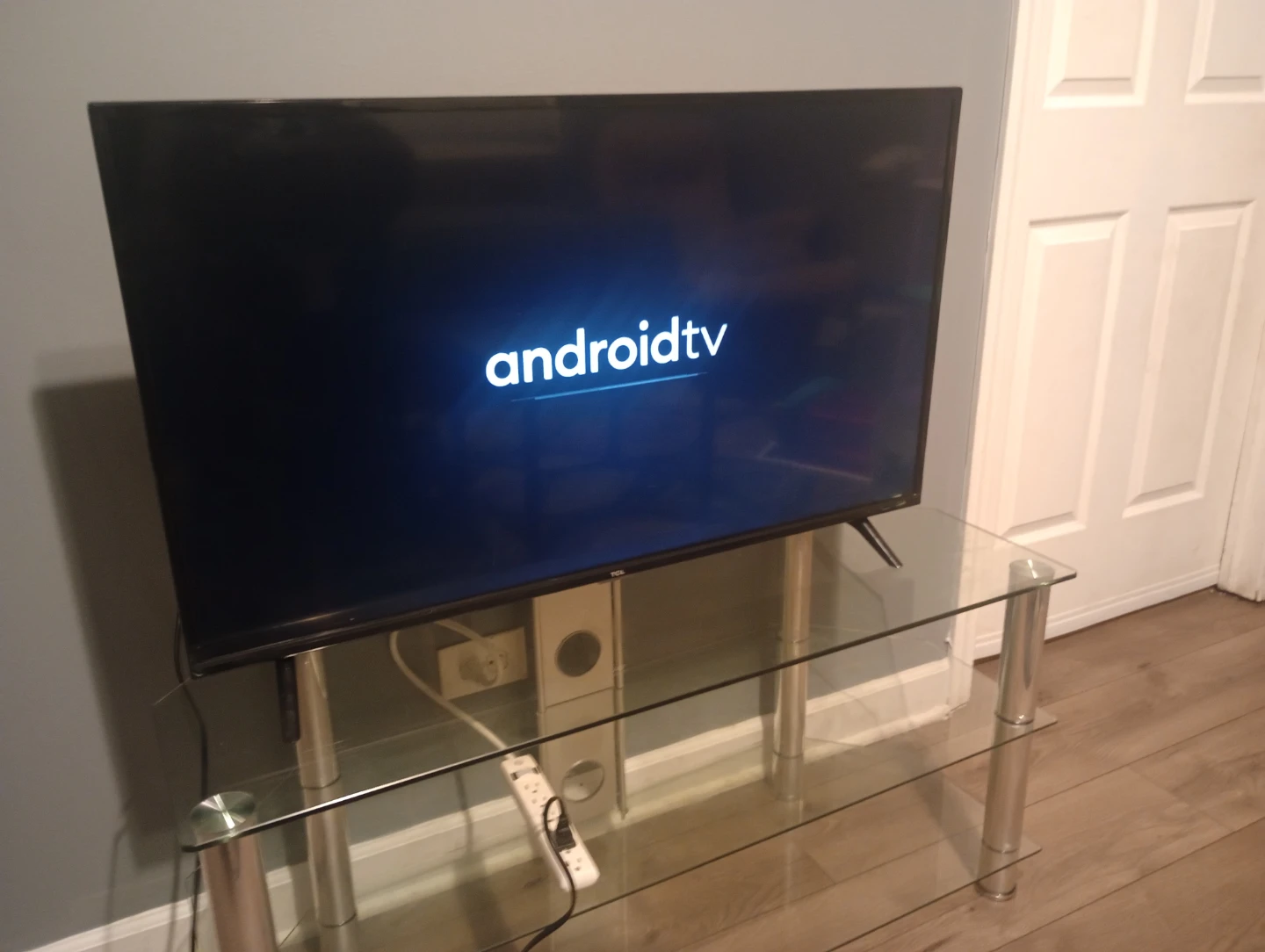 TCL Android TV - photo 3