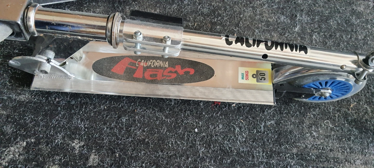Kids Bike and 2 Scooters for $35 - photo 3