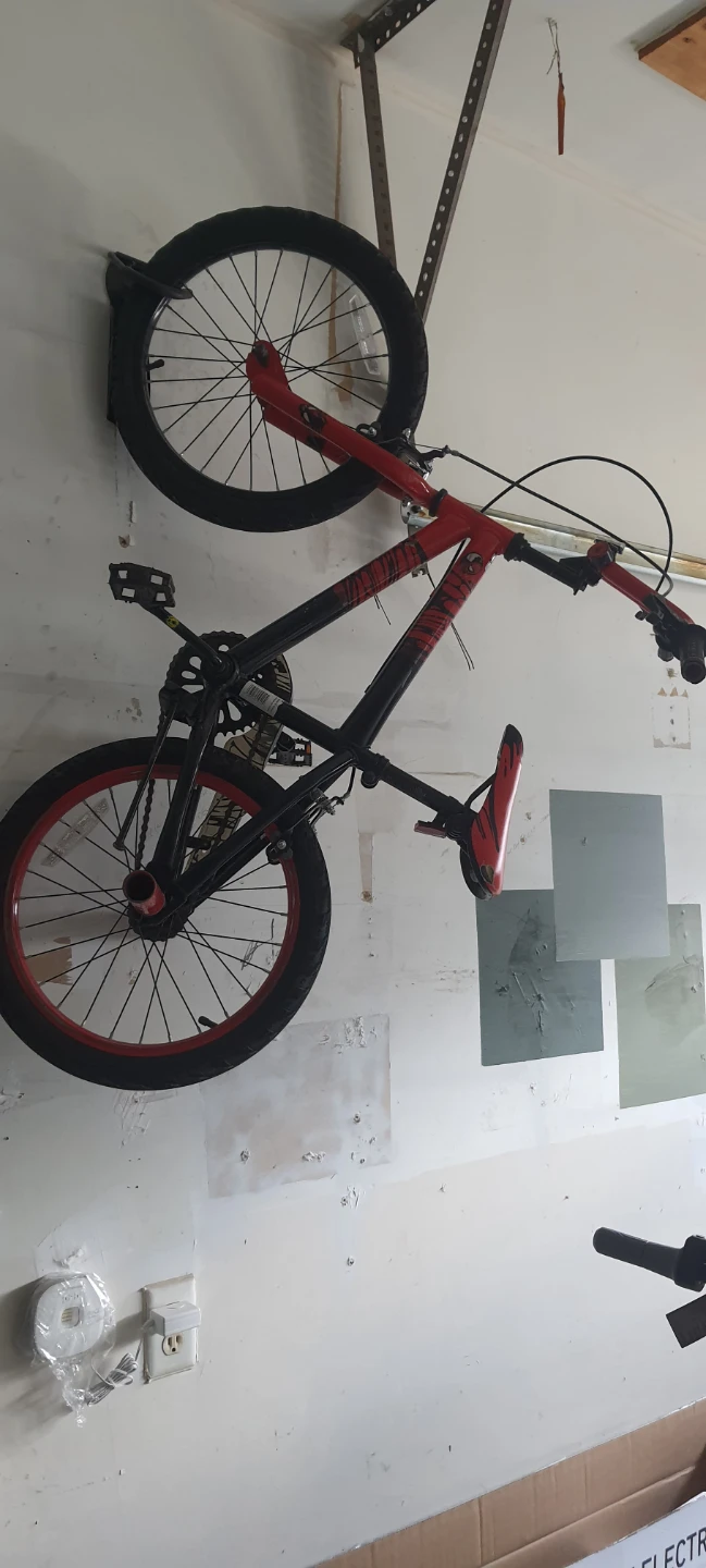 Kids Bike and 2 Scooters for $35 - photo 2