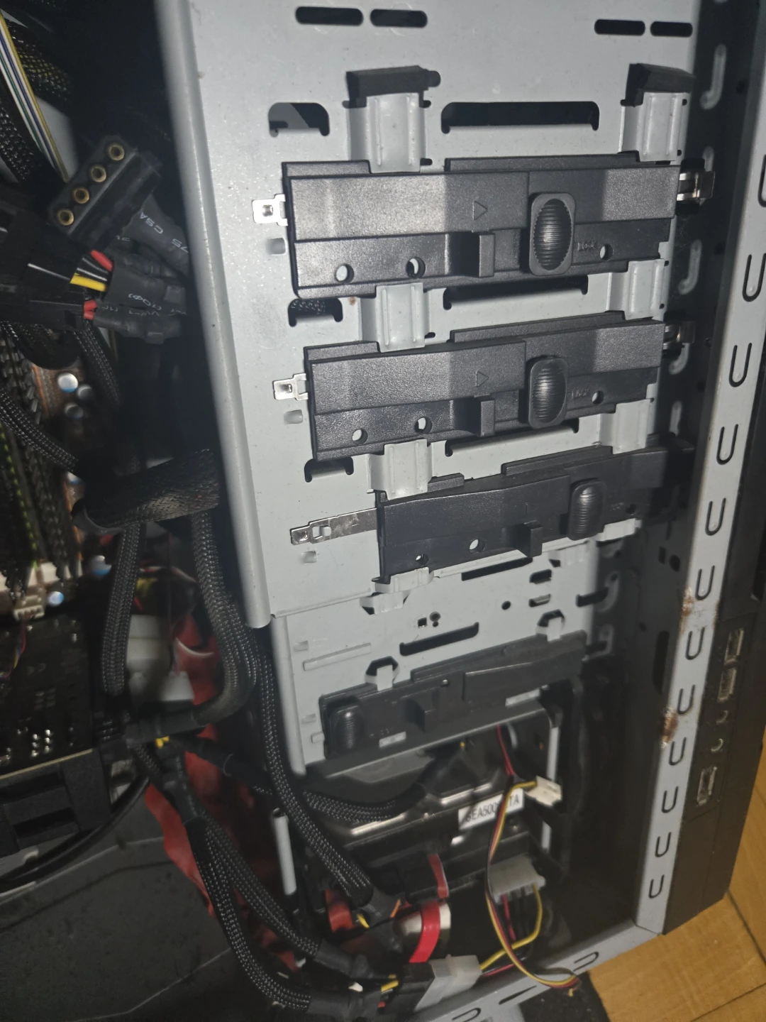 Desktop PC For Parts $50 OBO - photo 5