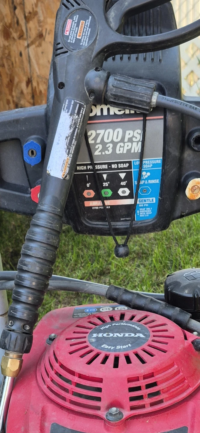 Honda Powered Pressure Washer - 2700 PSI
