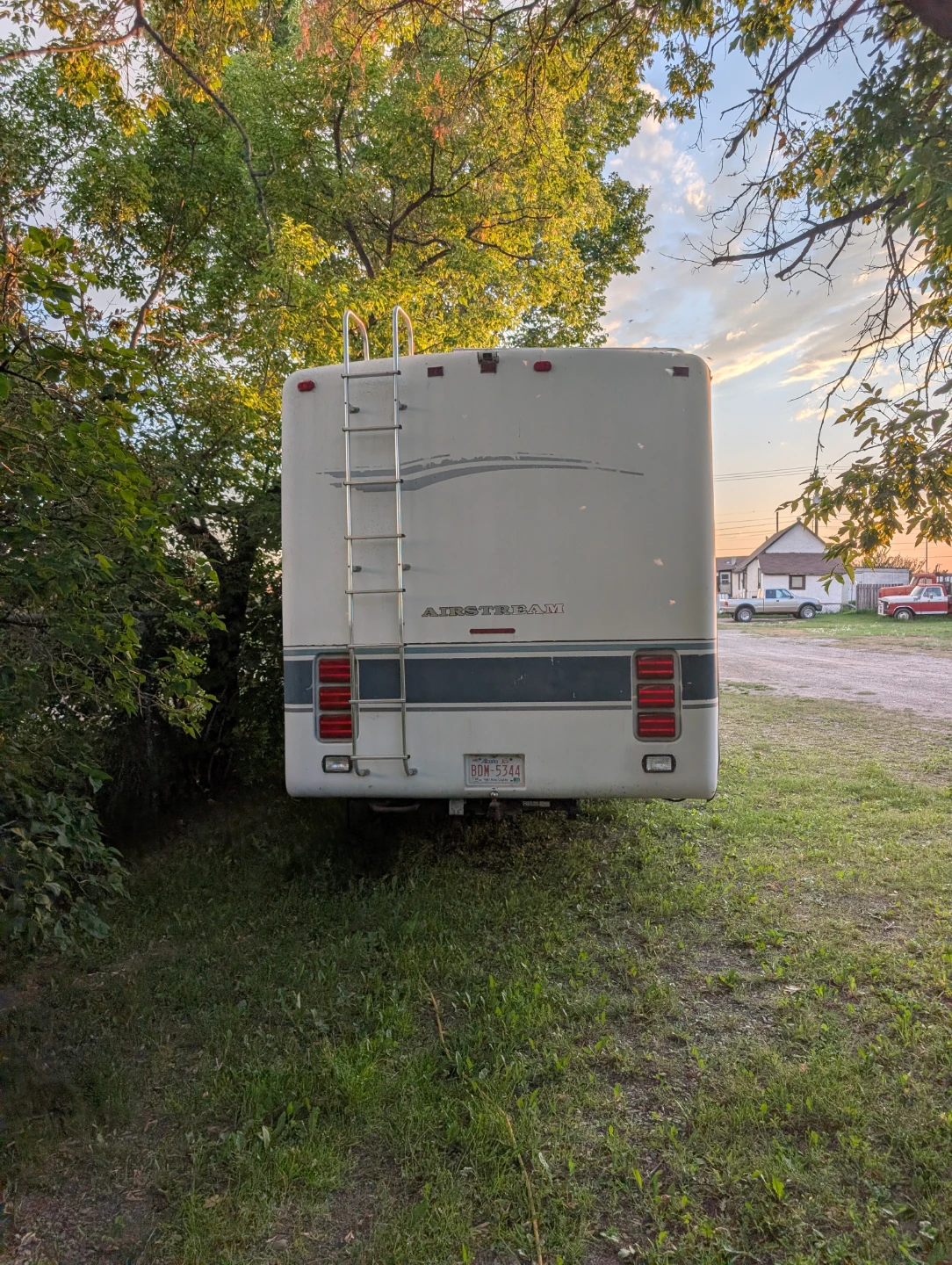 1995 Land Yacht LE Cutter 30ft motorhome - photo 3
