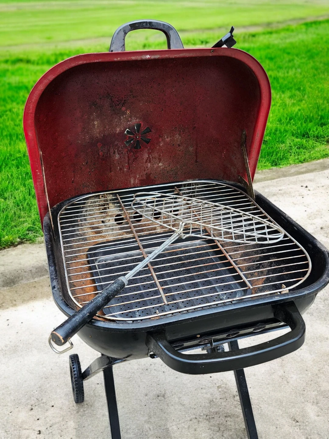 Portable Charcoal Grill  highly portable outdoor barbecue - photo 4