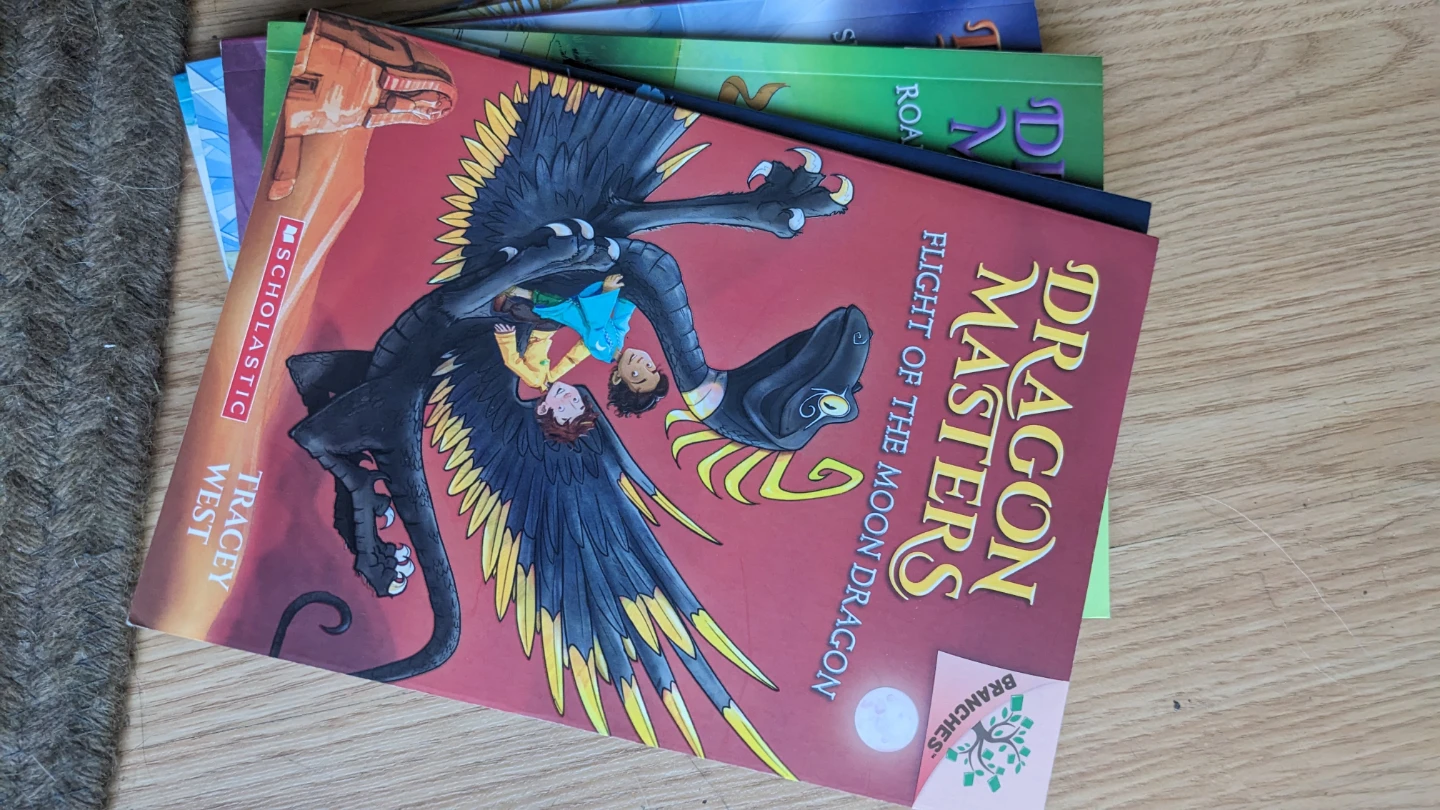 Dragon Masters Book Series by Tracey West - photo 4