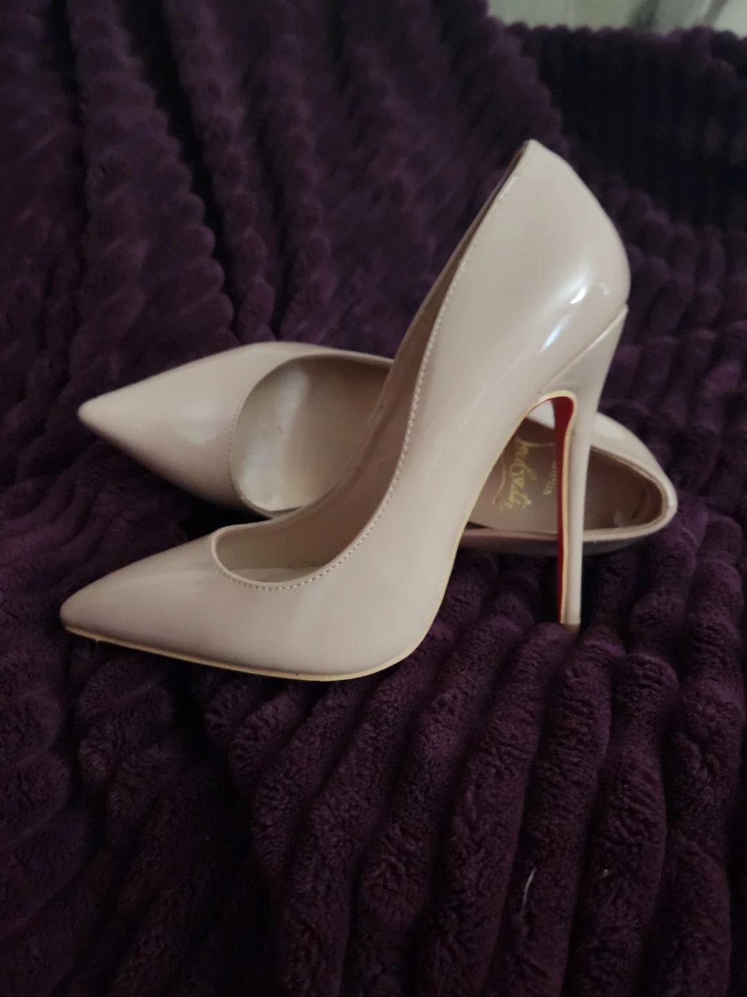 Christian Louboutin Beige Patent Leather Heels