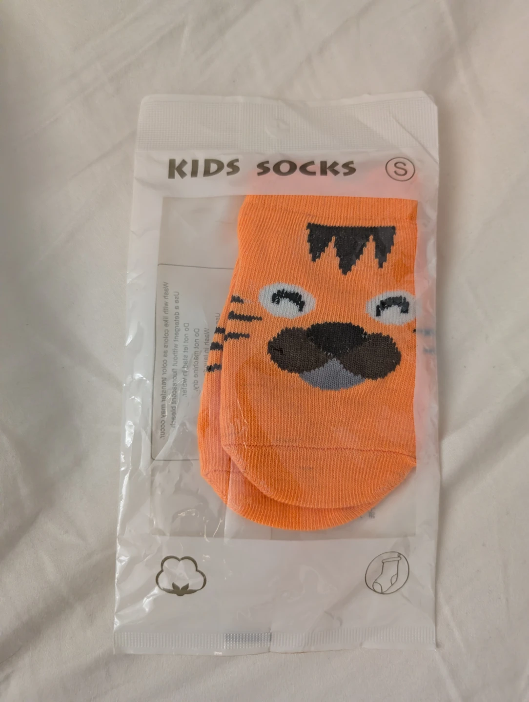 Brand New Unopened Kids Orange Tiger Socks Size S gift present