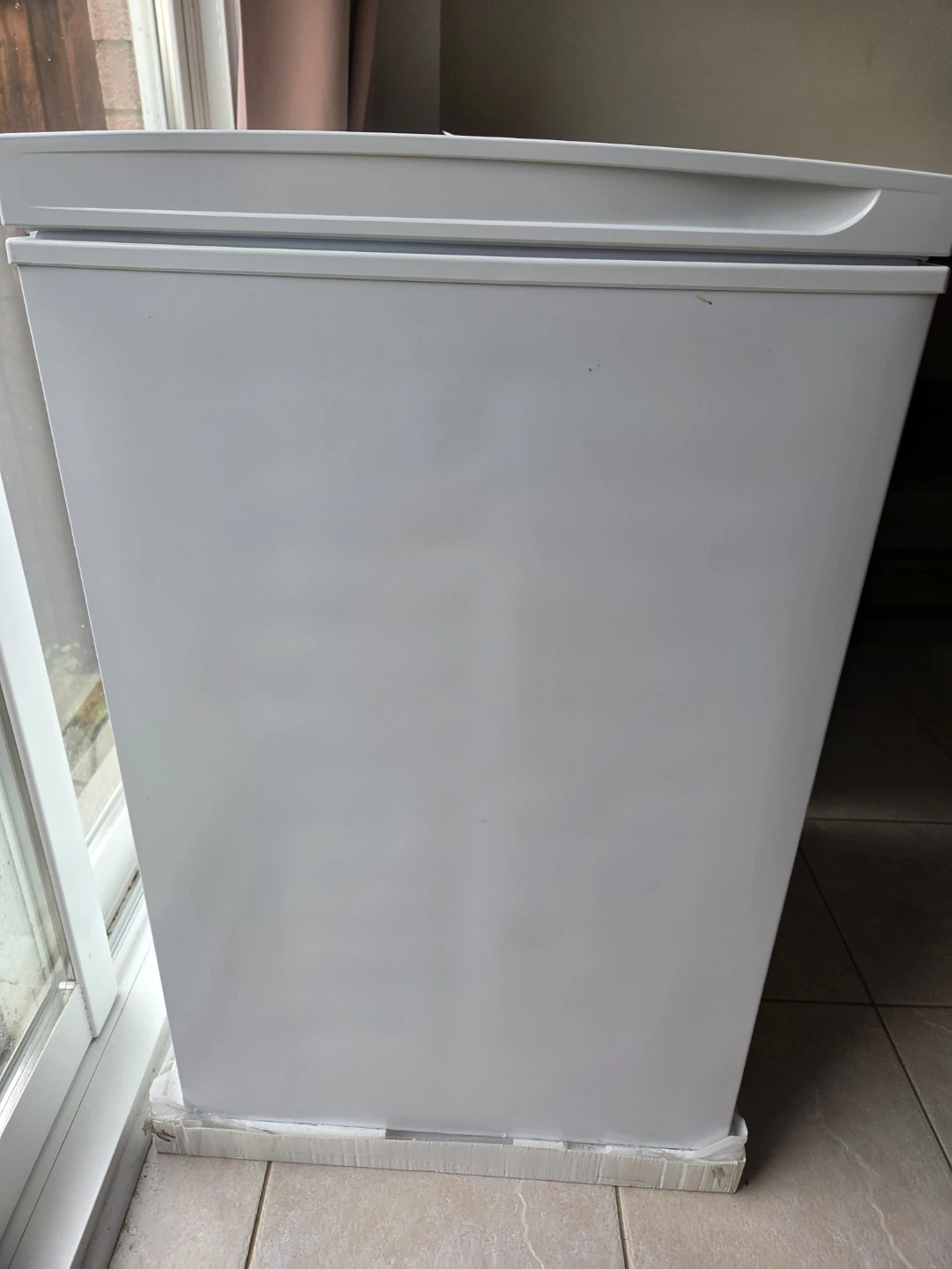 Insignia 3.5 Cu. Ft. Garage Ready Chest Freezer - photo 2