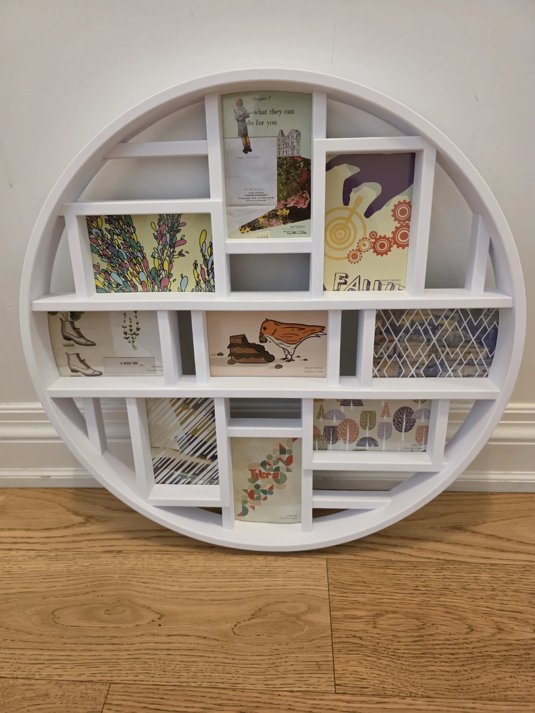 UMBRA White Round Collages Photo Frame