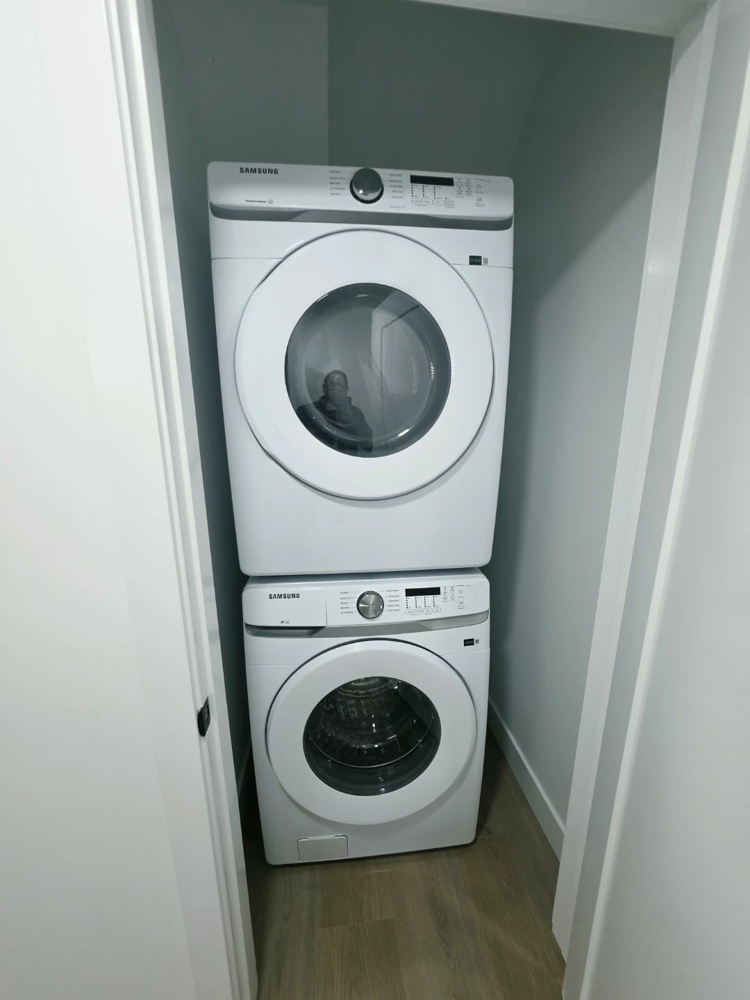 2 bedroom Basment for rent - photo 3
