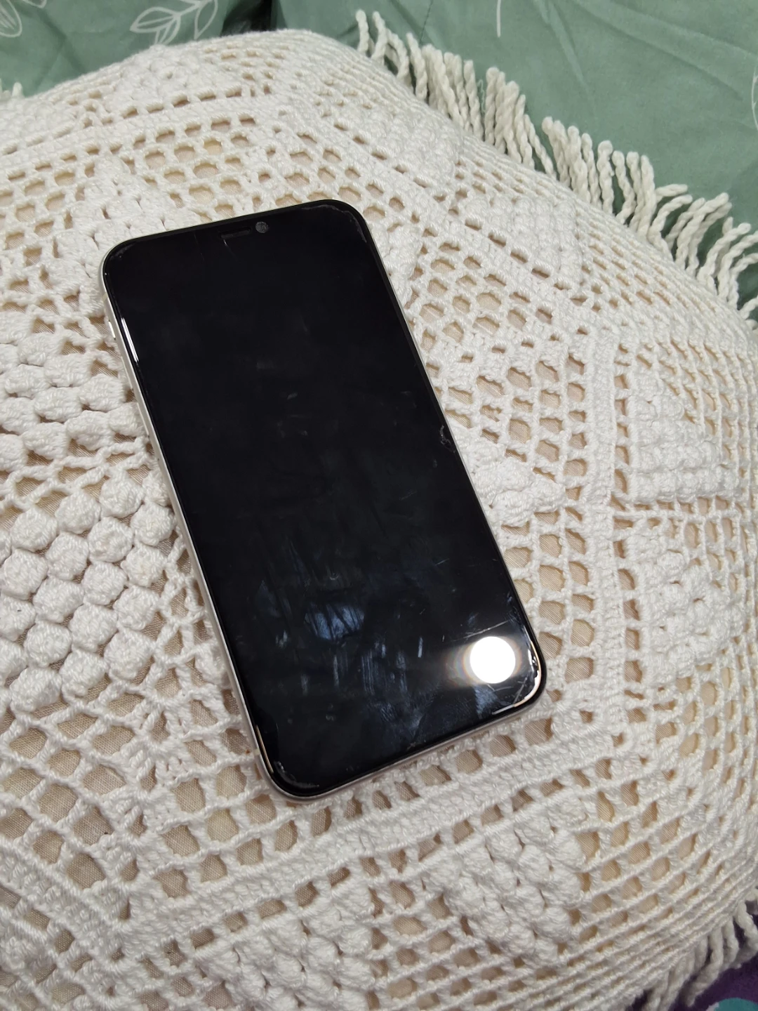 Apple iPhone 11 - White - photo 5