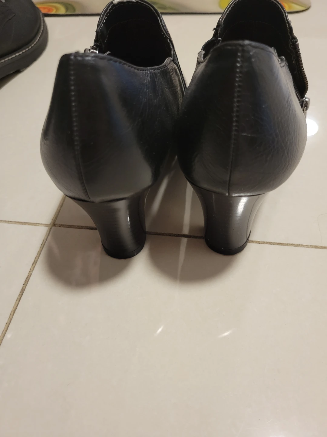 Aerosoles Black Zipper Ankle Boots - photo 3