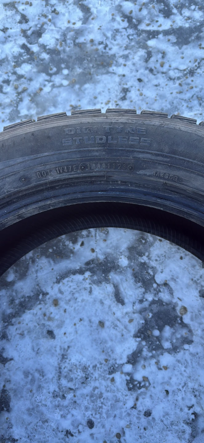 Winter Maxx SJ8 Tires - 265/50R20 - photo 4
