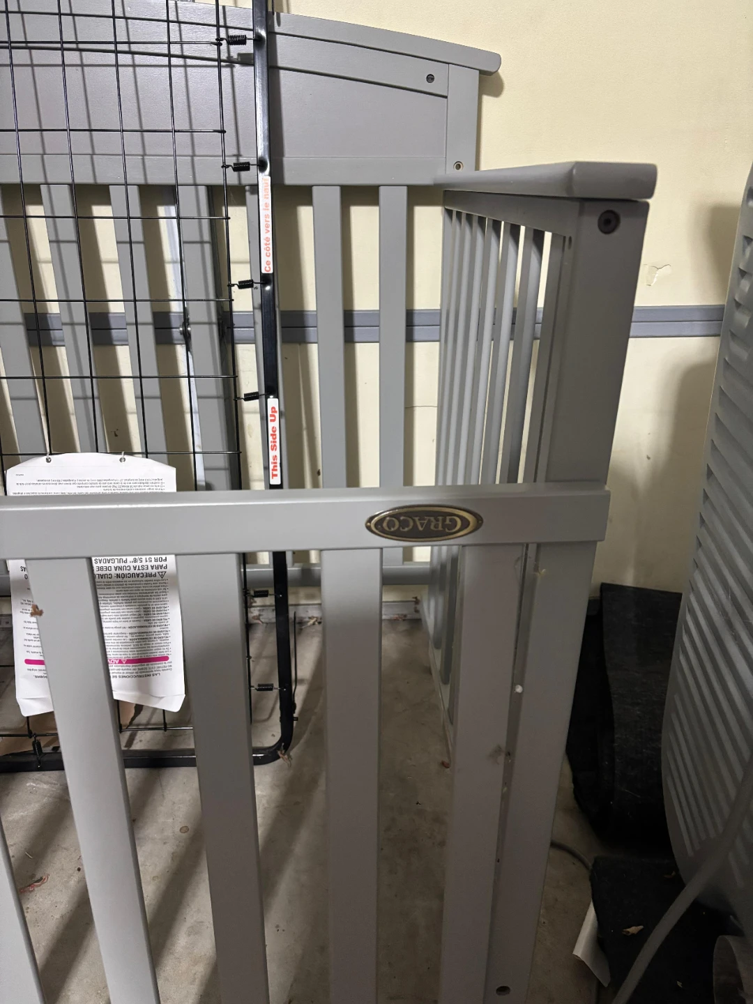 Graco Crib - Grey with mattress - photo 3