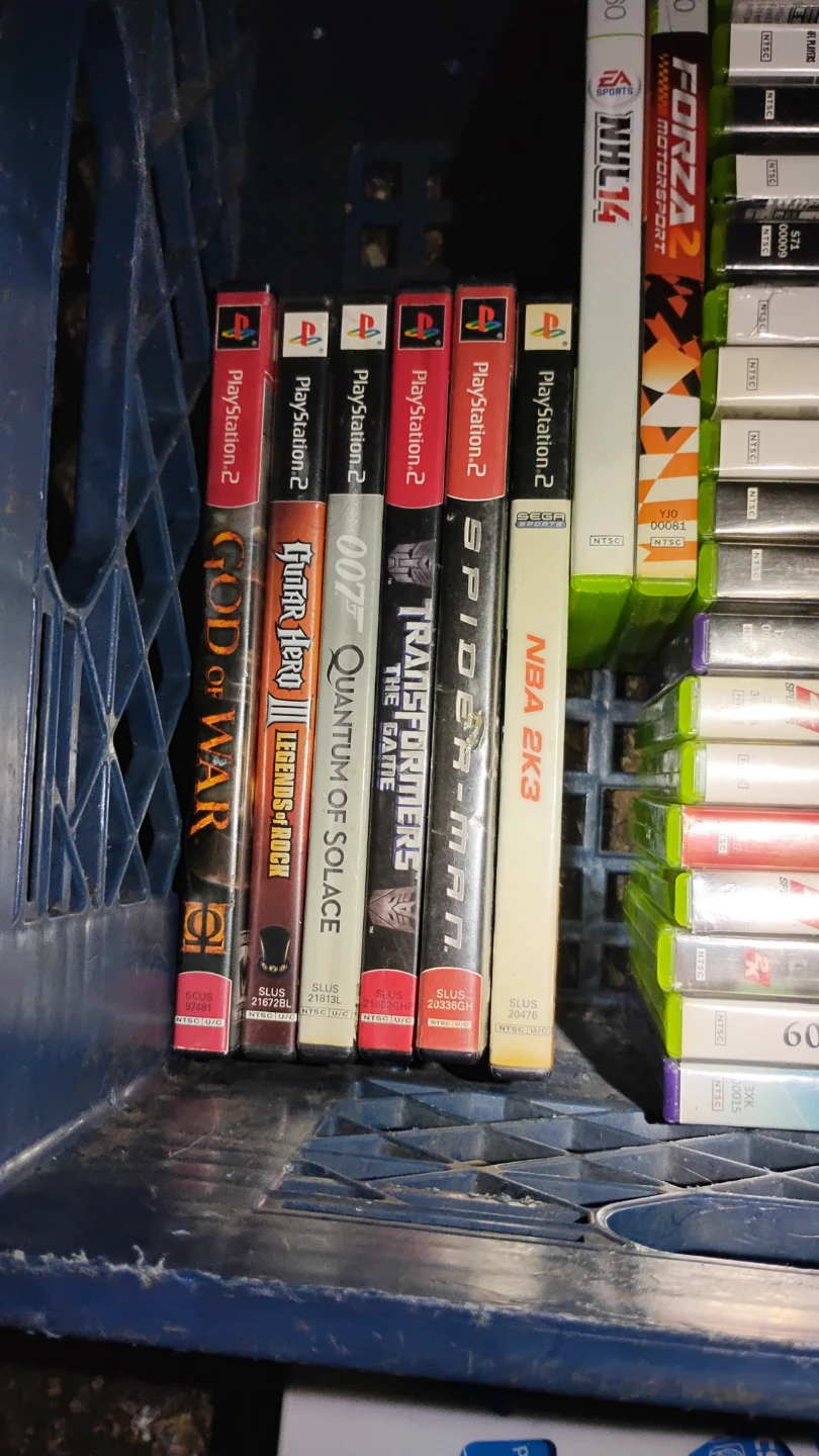 Xbox 360, PS2, and Wii Video Game Bundle - photo 2