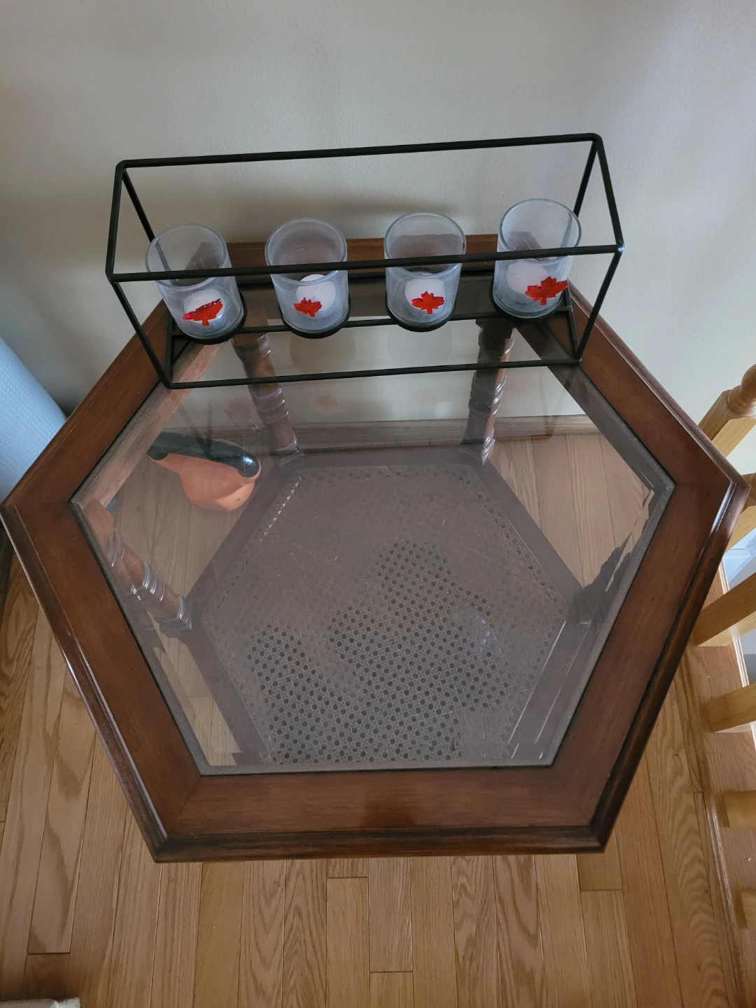 Wooden Side Table with Glass Top and 4 Maple Leaf Votive Holders - photo 2