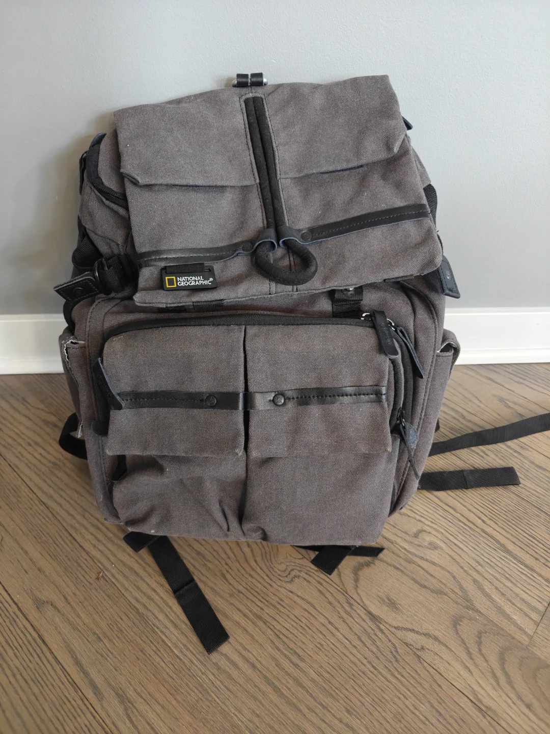 Sony Alpha a6000 Camera, Lenses and National Geographic Bags - photo 5