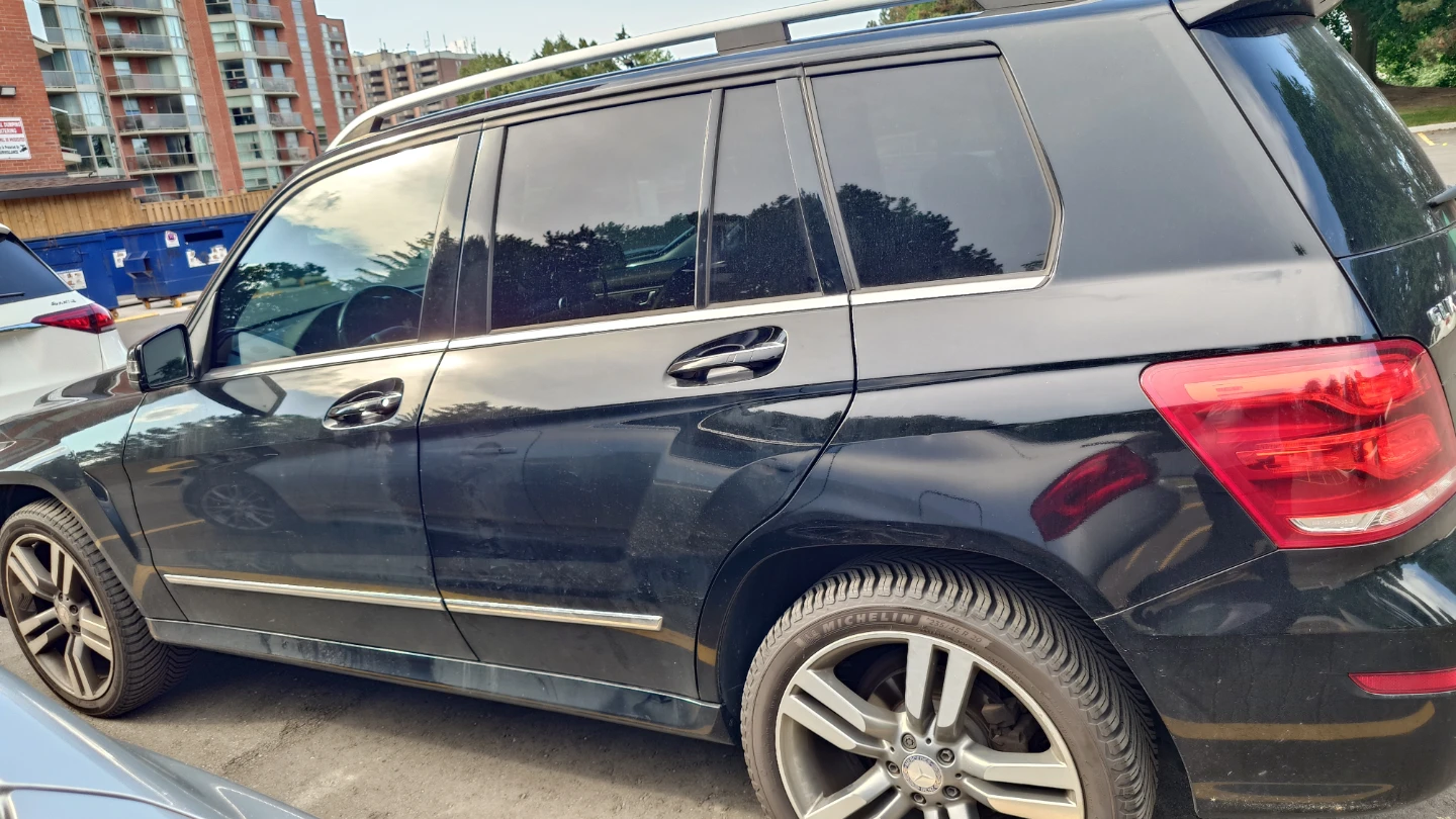 **2015 Mercedes-Benz GLK 250 AMG Package – Fully Loaded** - photo 4