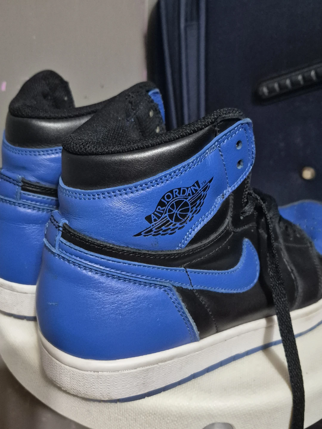 Air Jordan 1 High OG Royal Blue Sneakers