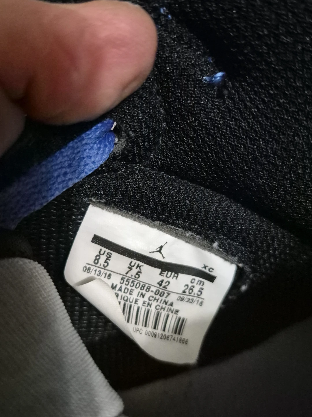 Air Jordan 1 High OG Royal Blue Sneakers - photo 4