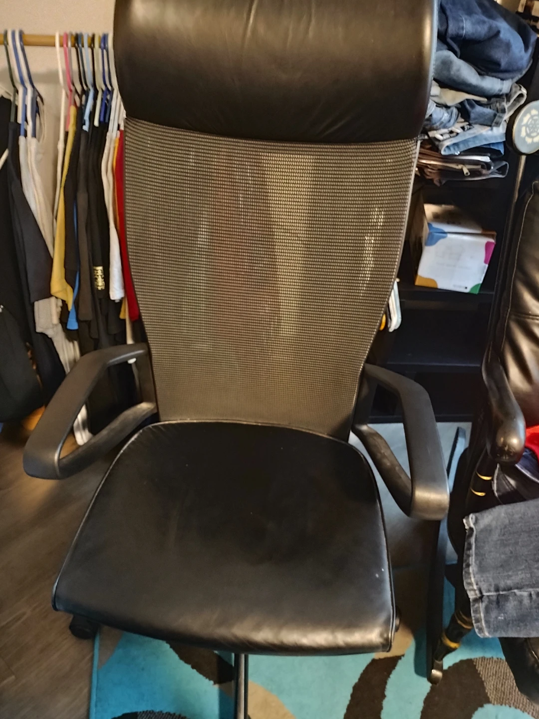 Black Mesh Back Office Chair