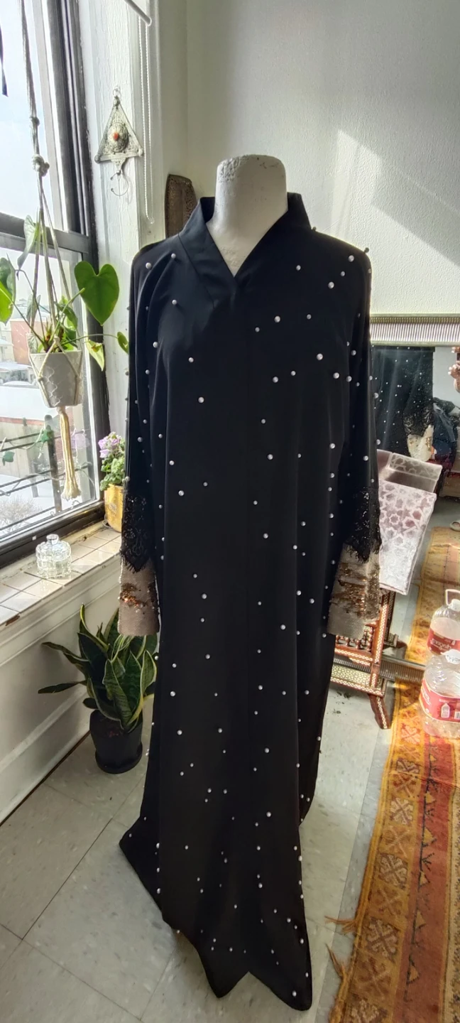 Black Abaya with Pearl and Lace Embellishments - photo 2