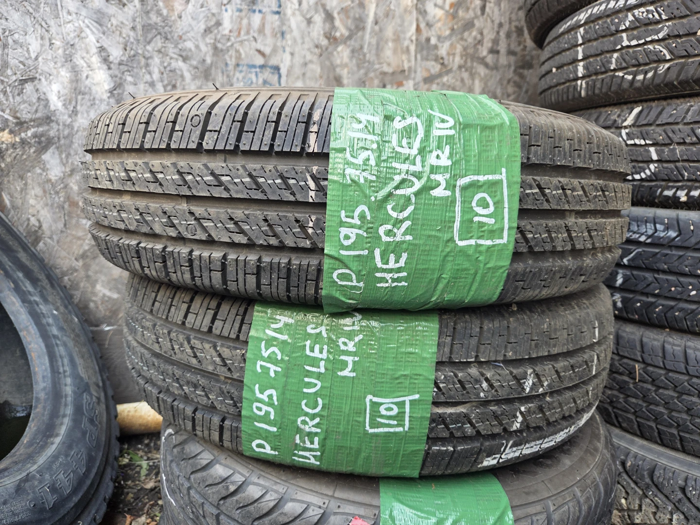 Hercules P195 75R14 Tires (2)