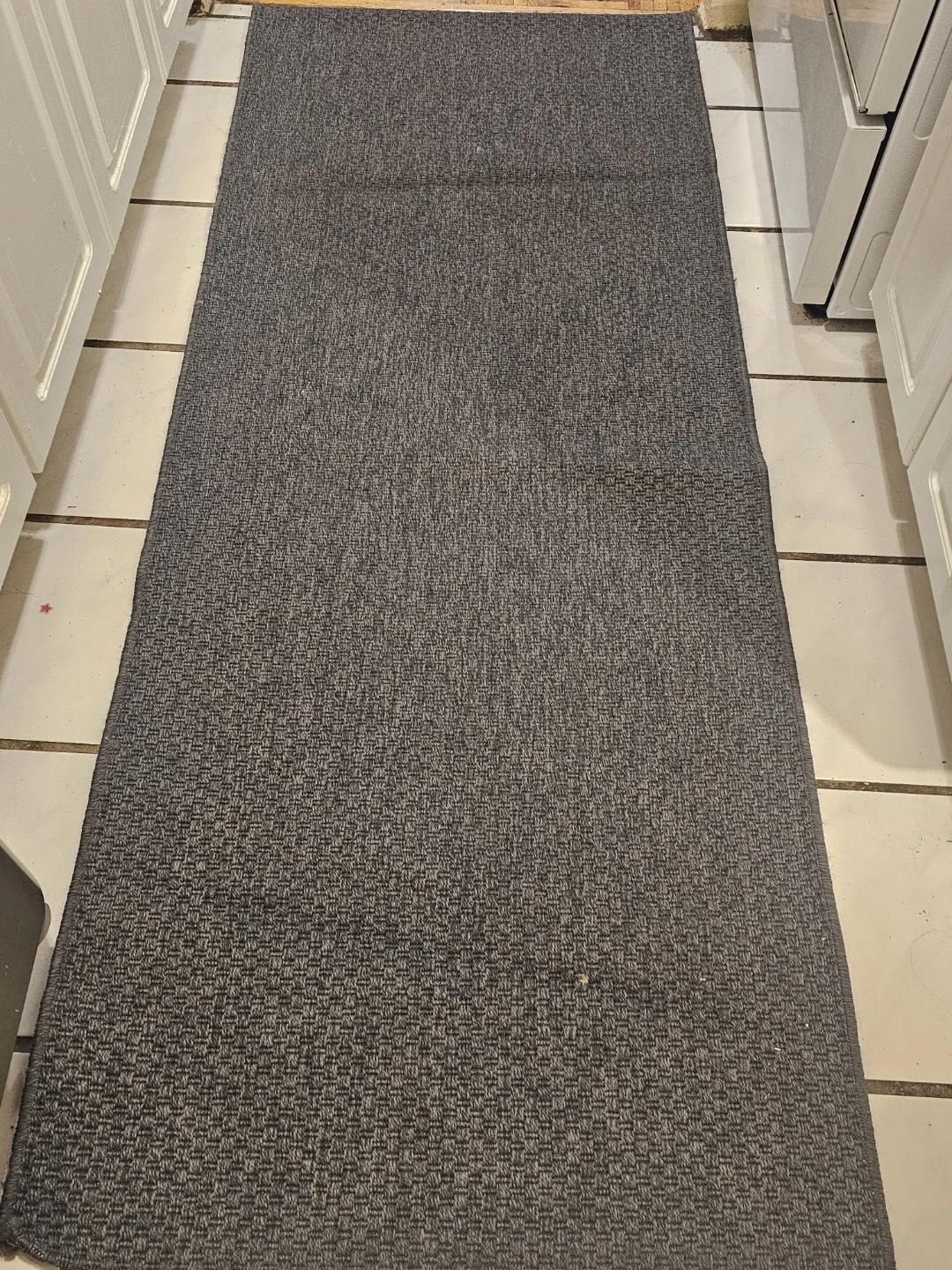 100% Polypropylene Runner Rug - Grey