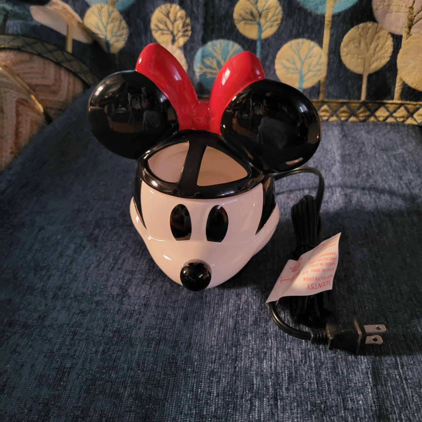 Scentsy Minnie Mouse Warmer