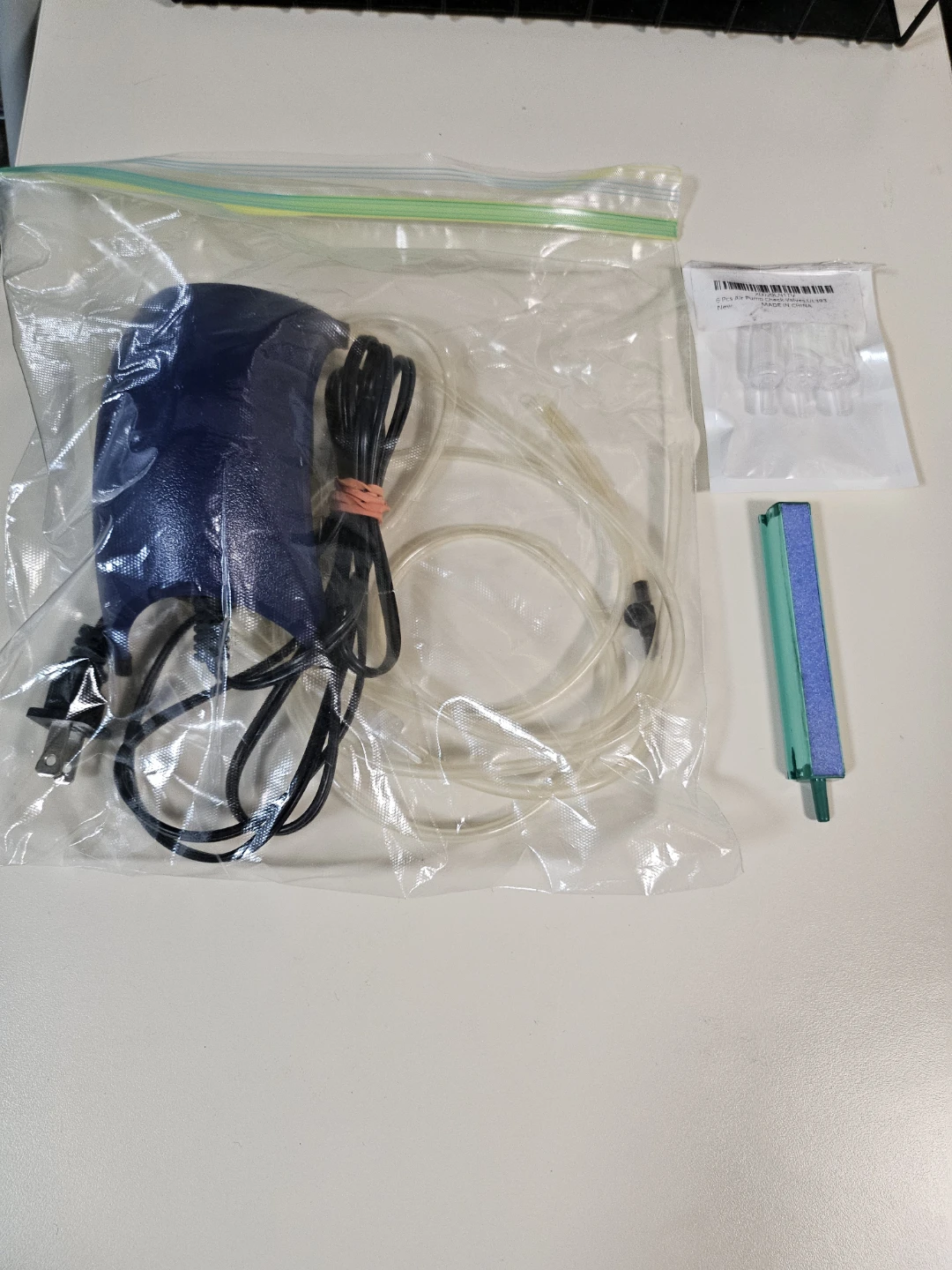 10 gallon fish tank with accessories - photo 4