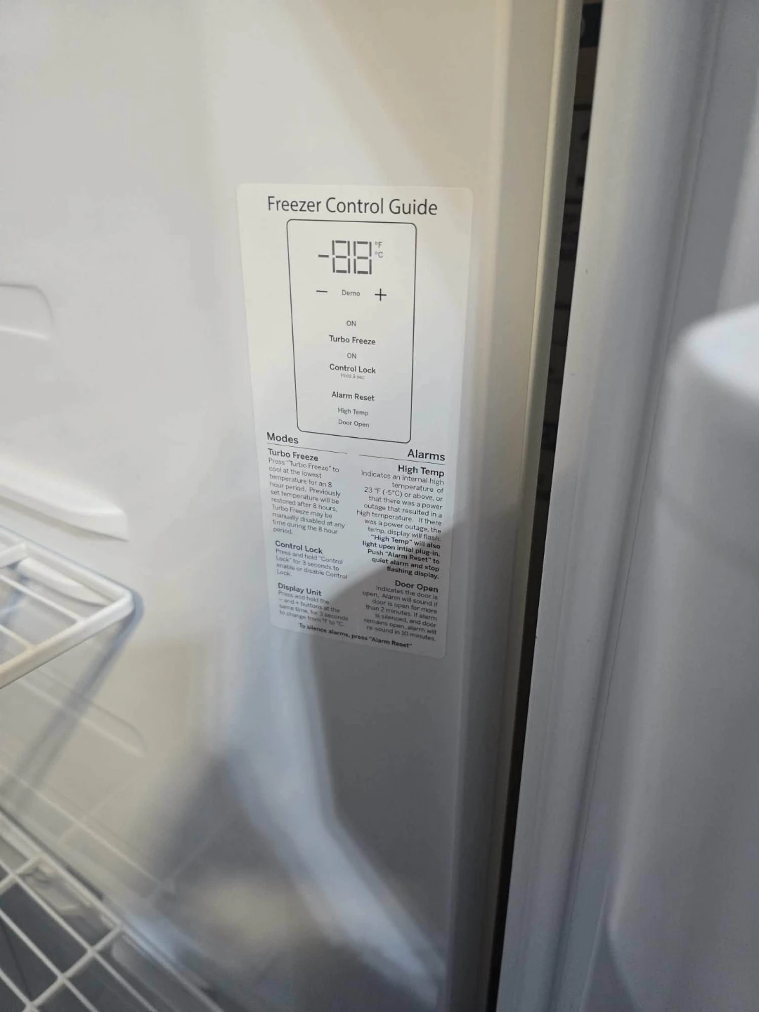 GE Appliances FUF21SMTFGWW Freezer - photo 3