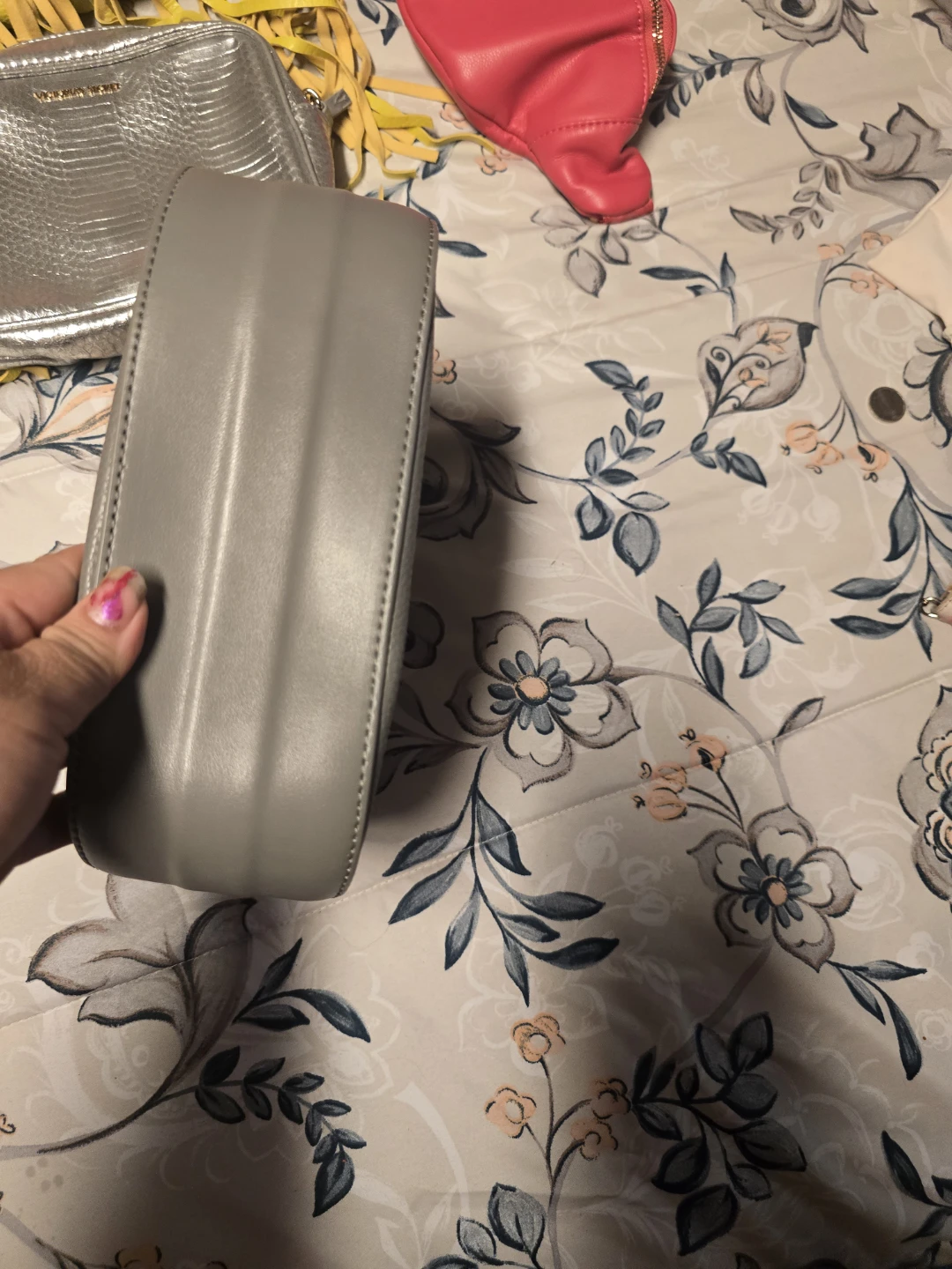 Ann klein Grey Pebbled Leather Crossbody Bag - photo 2