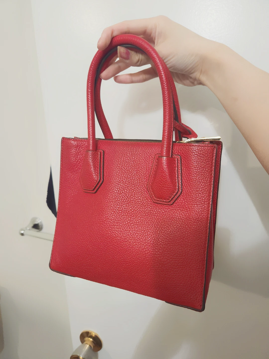 Michael Kors leathet mini Mercer Handbag - photo 4