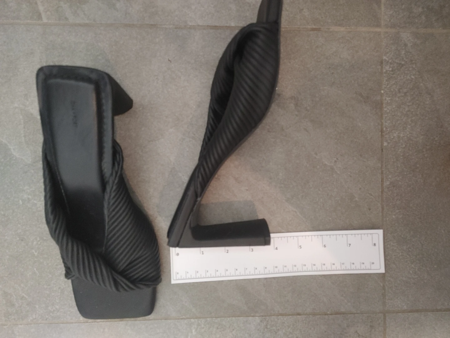 OAK + FORT Black Ruched Heeled Mules Size 7 - photo 4