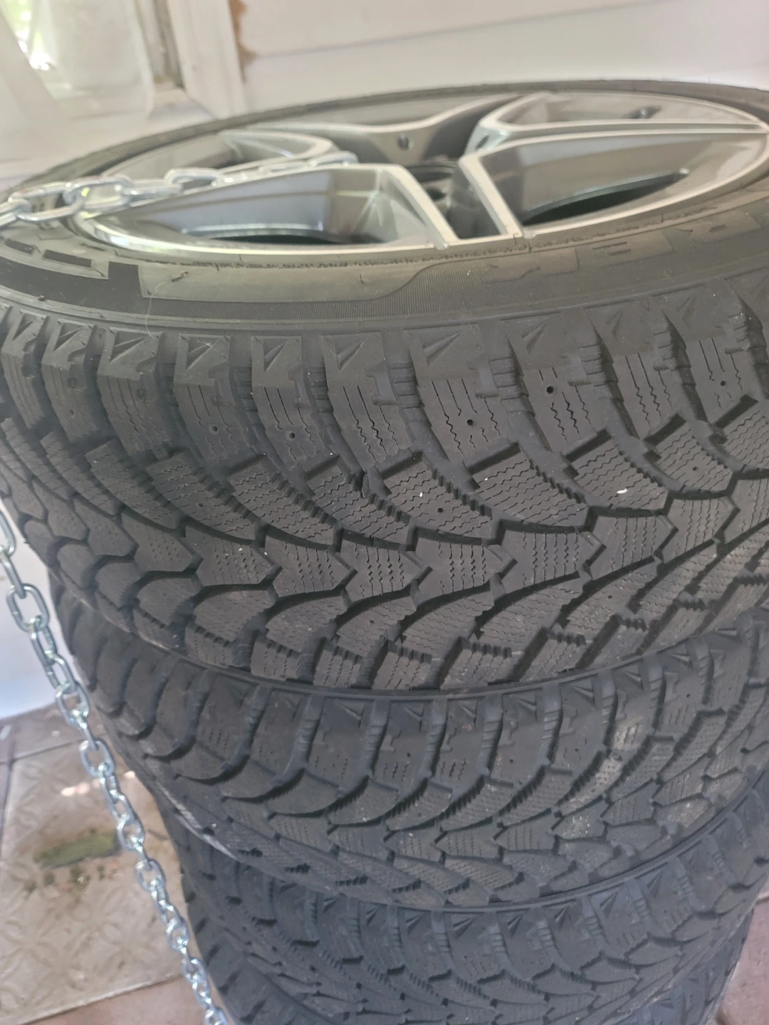 Mercedes-Benz GLC 300 Winter Tires with Rims - photo 4