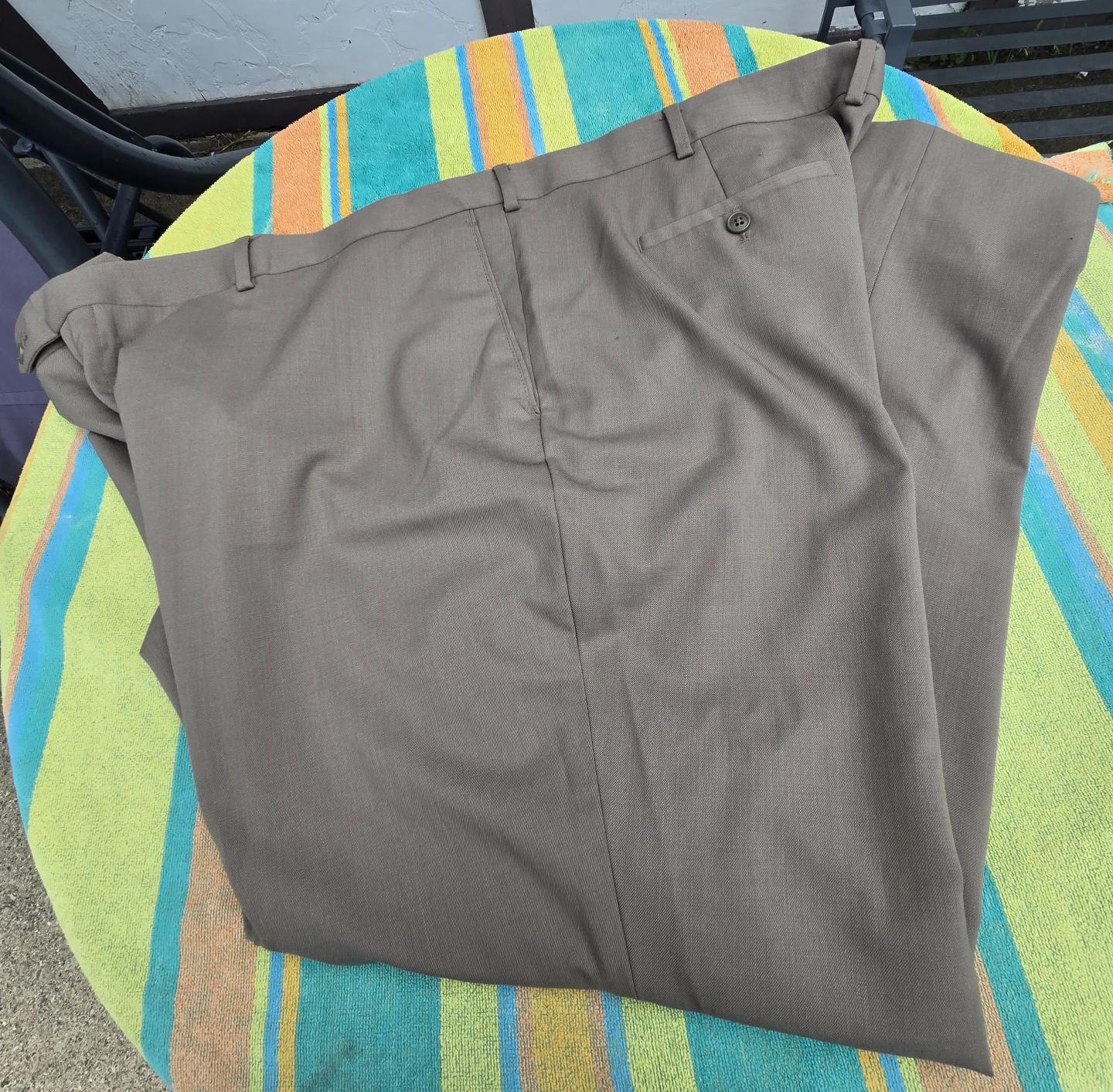 Men's Pronto Uomo dress pants. Light green.  50x31