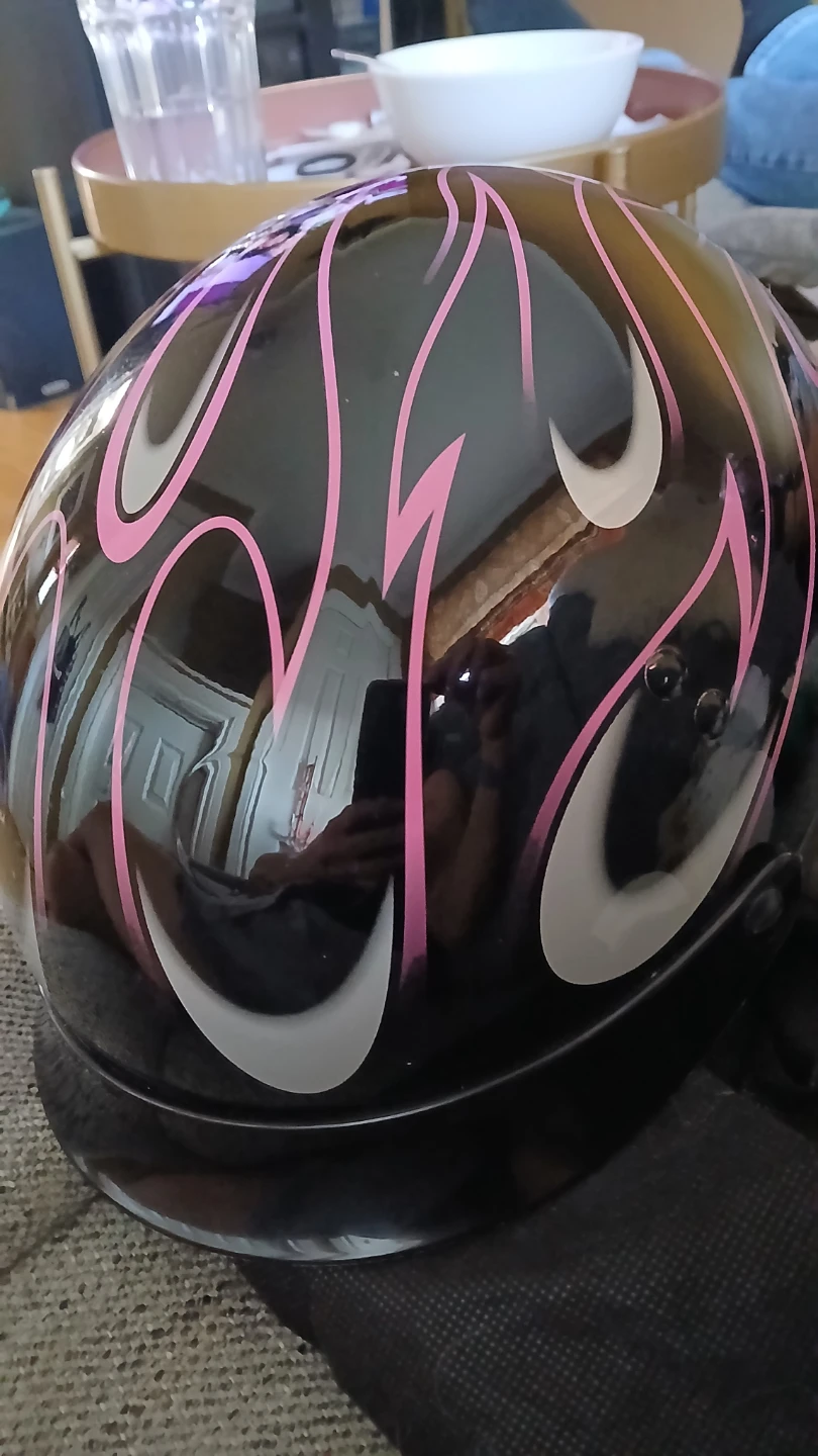 Womens decal motorcycle helmet