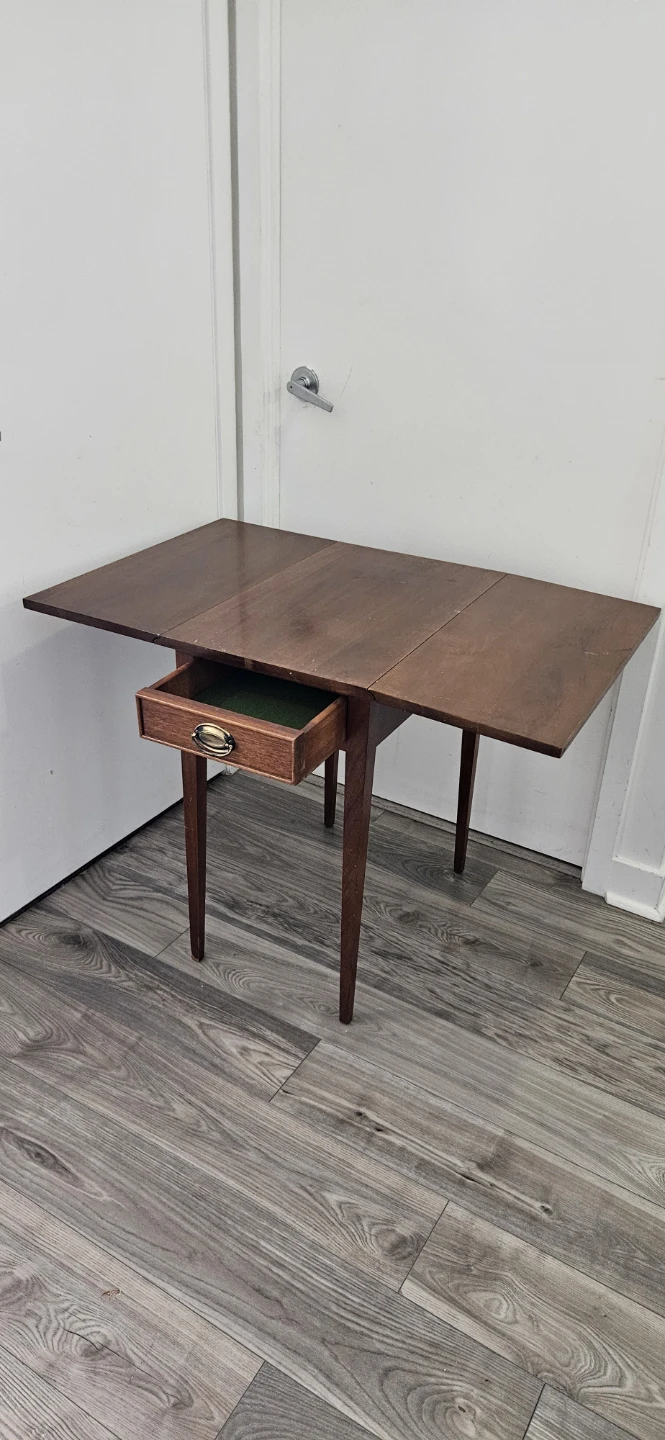 Drop Leaf Side Table with Drawer