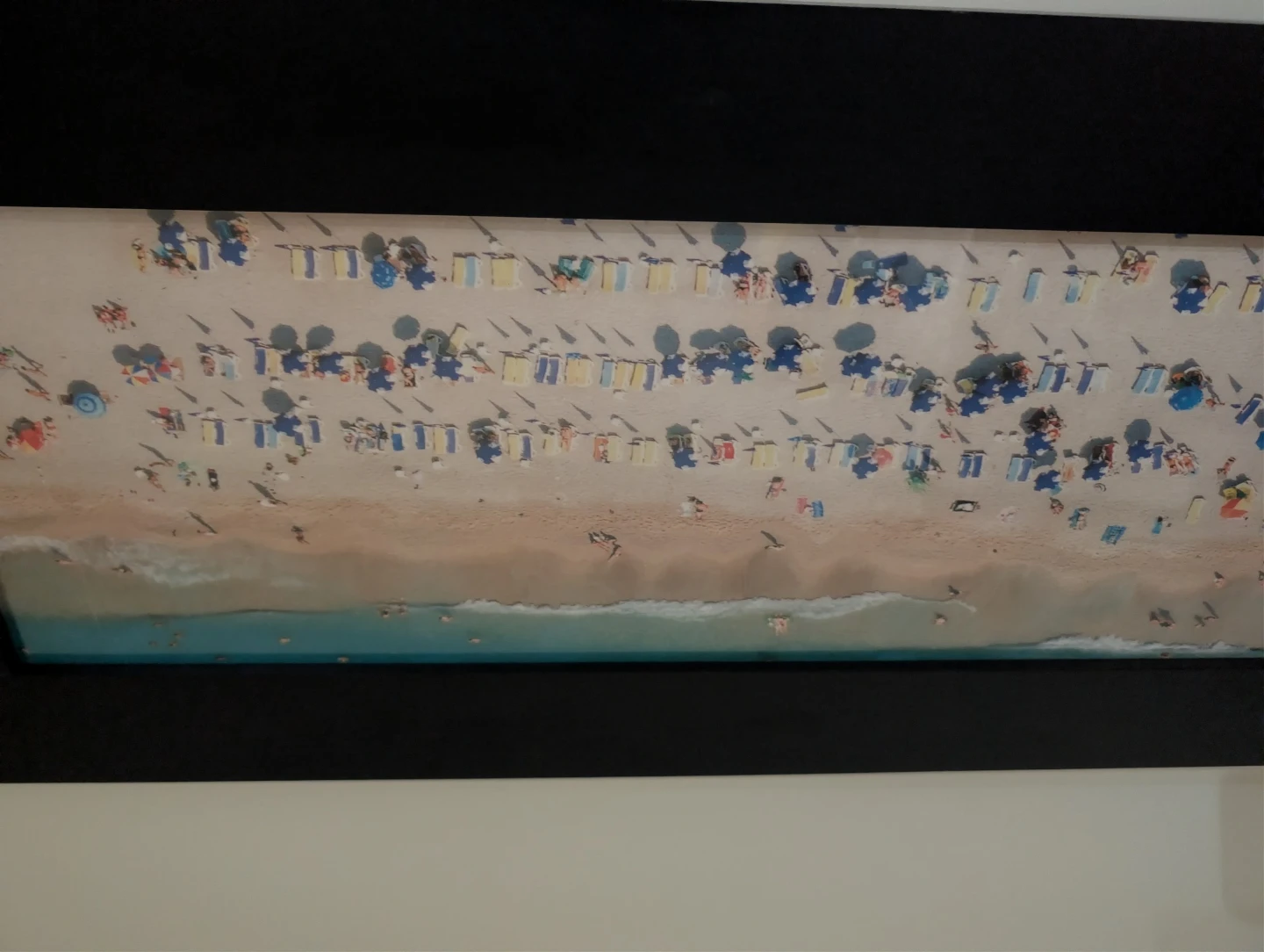 Framed Beach Scene Artwork - photo 3