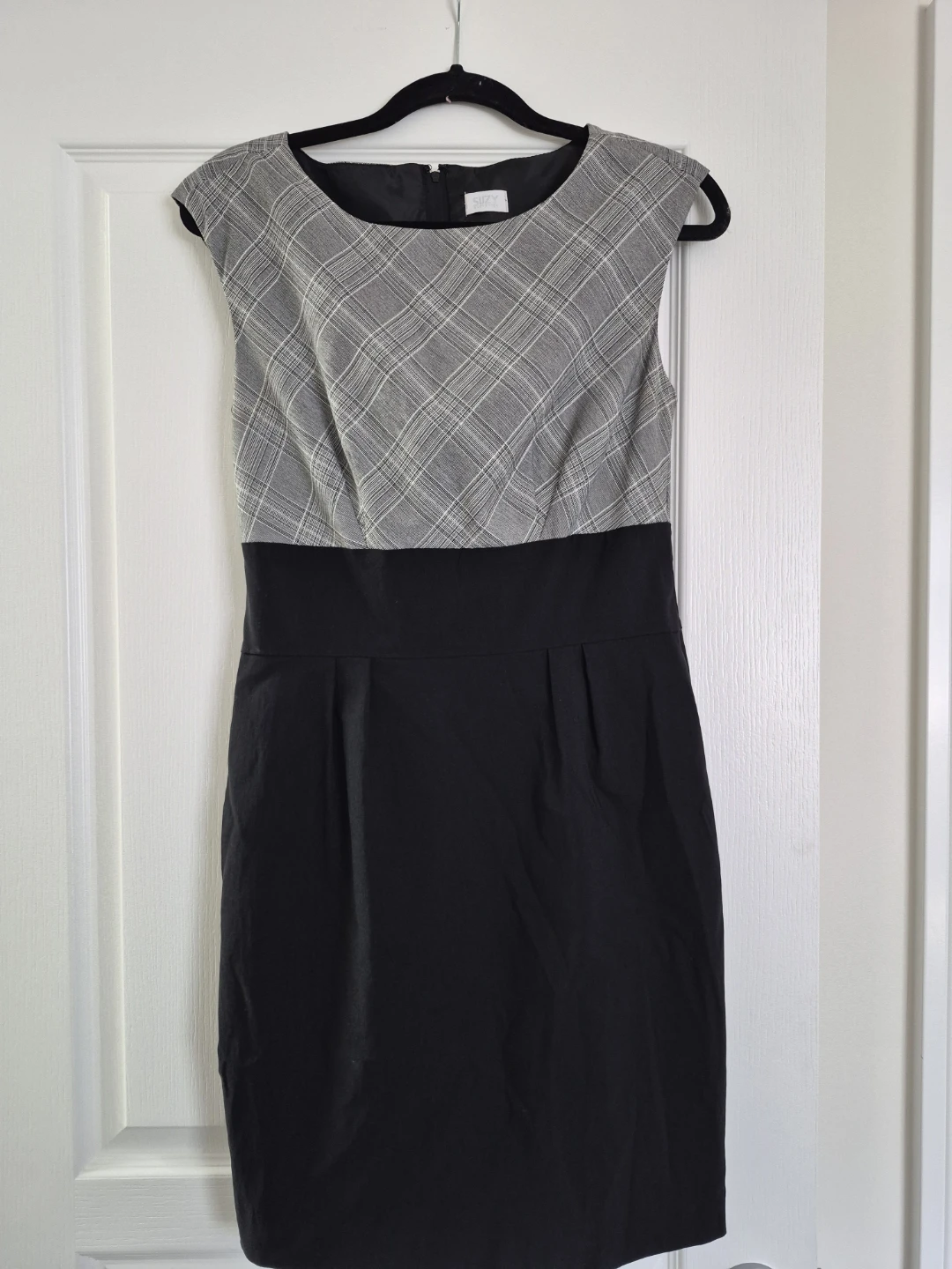 Suzy Women's Plaid & Black Dress