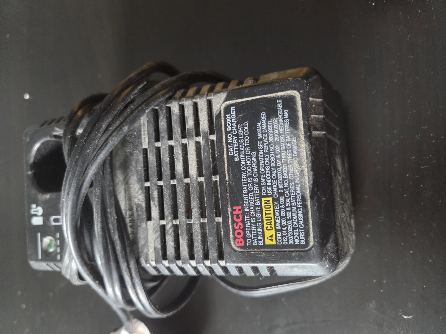 Bosch BC001 Battery Charger
